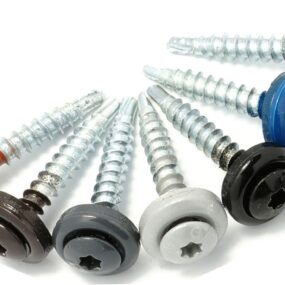 Torx Bohrschrauben in 4,8x35mm oder 4,8x20mm Länge für Holzuntergrund